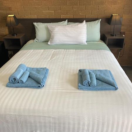 נאראנדרה Camellia Motel מראה חיצוני תמונה
