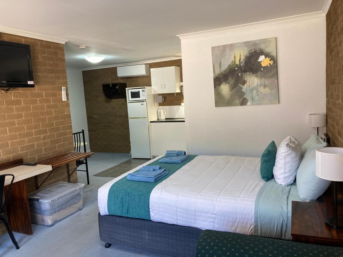 נאראנדרה Camellia Motel מראה חיצוני תמונה