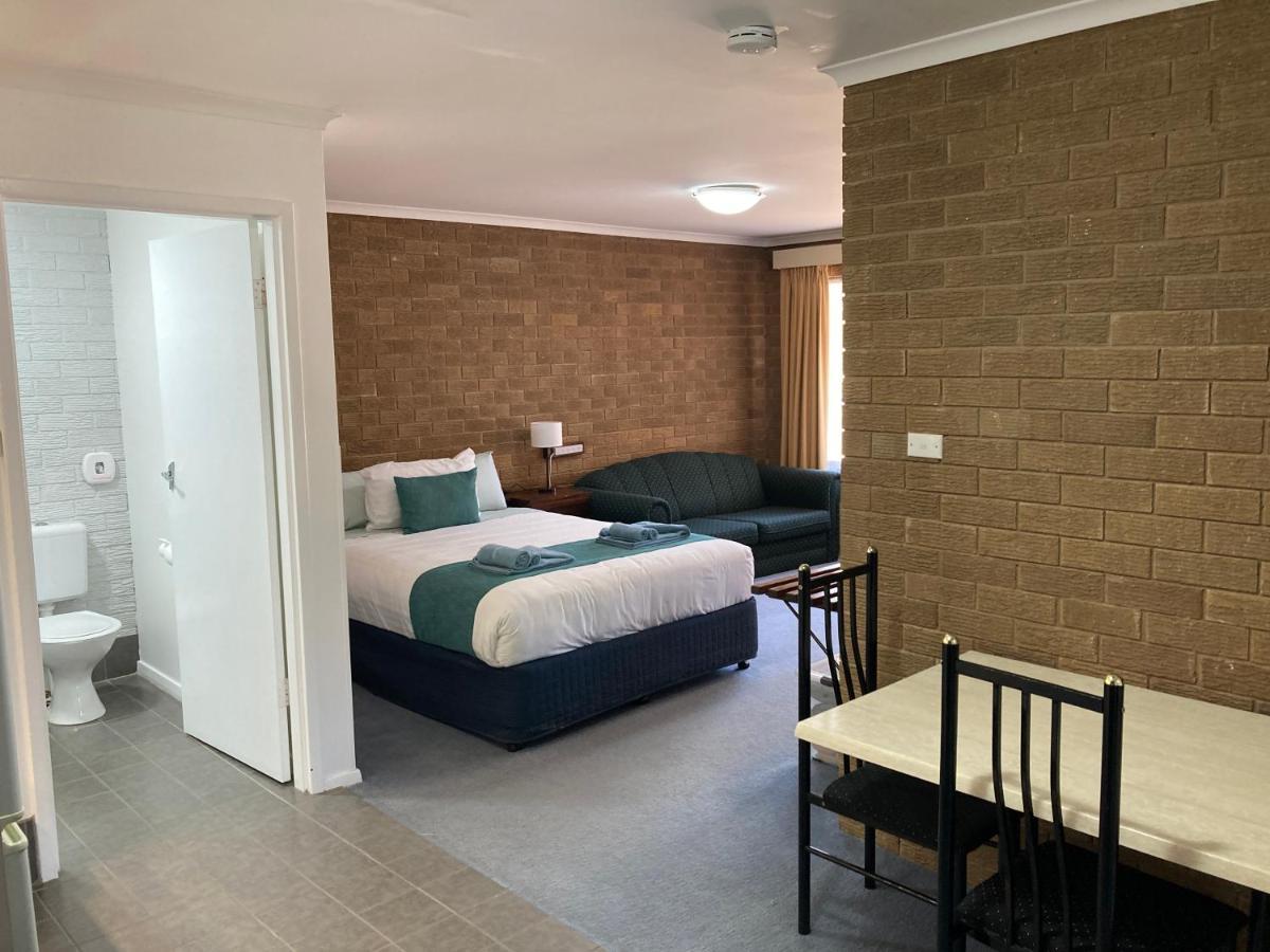 נאראנדרה Camellia Motel מראה חיצוני תמונה