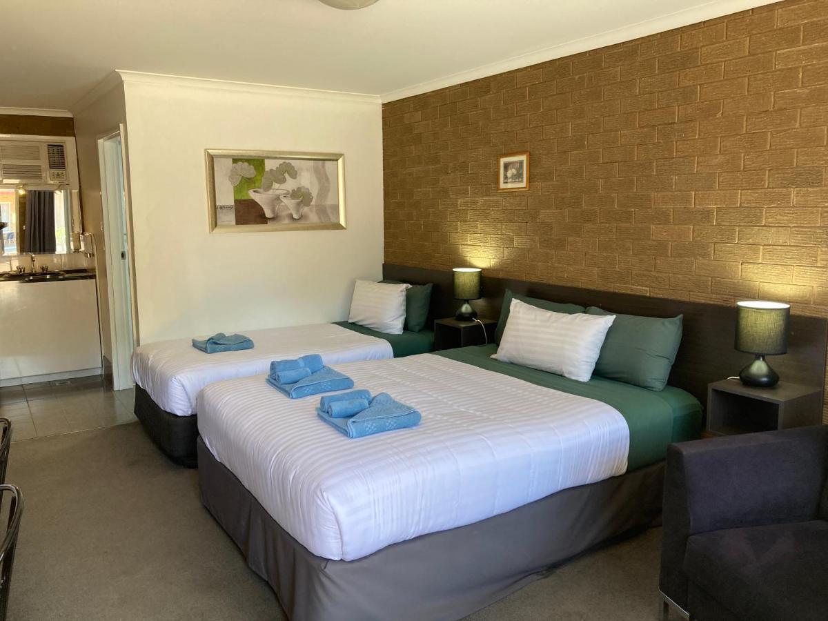 נאראנדרה Camellia Motel מראה חיצוני תמונה