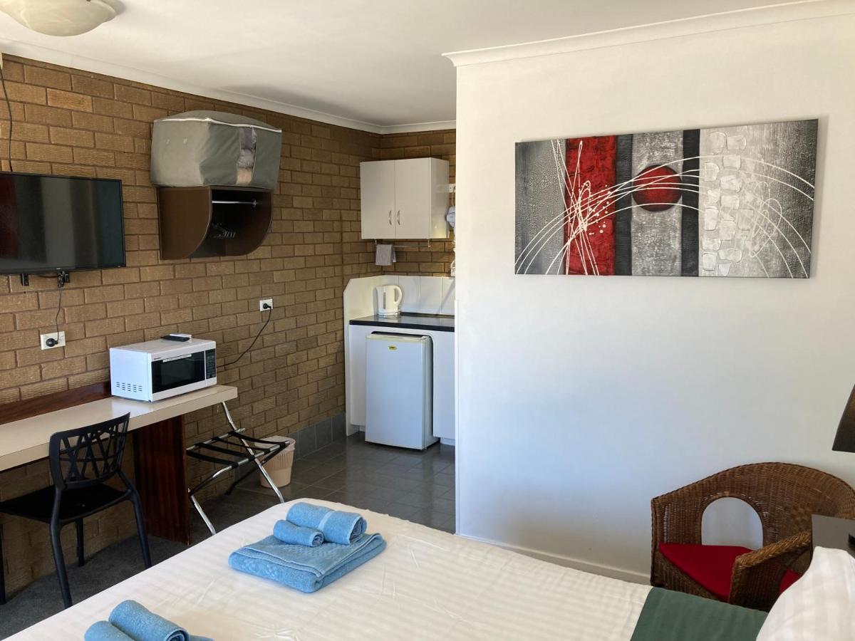 נאראנדרה Camellia Motel מראה חיצוני תמונה
