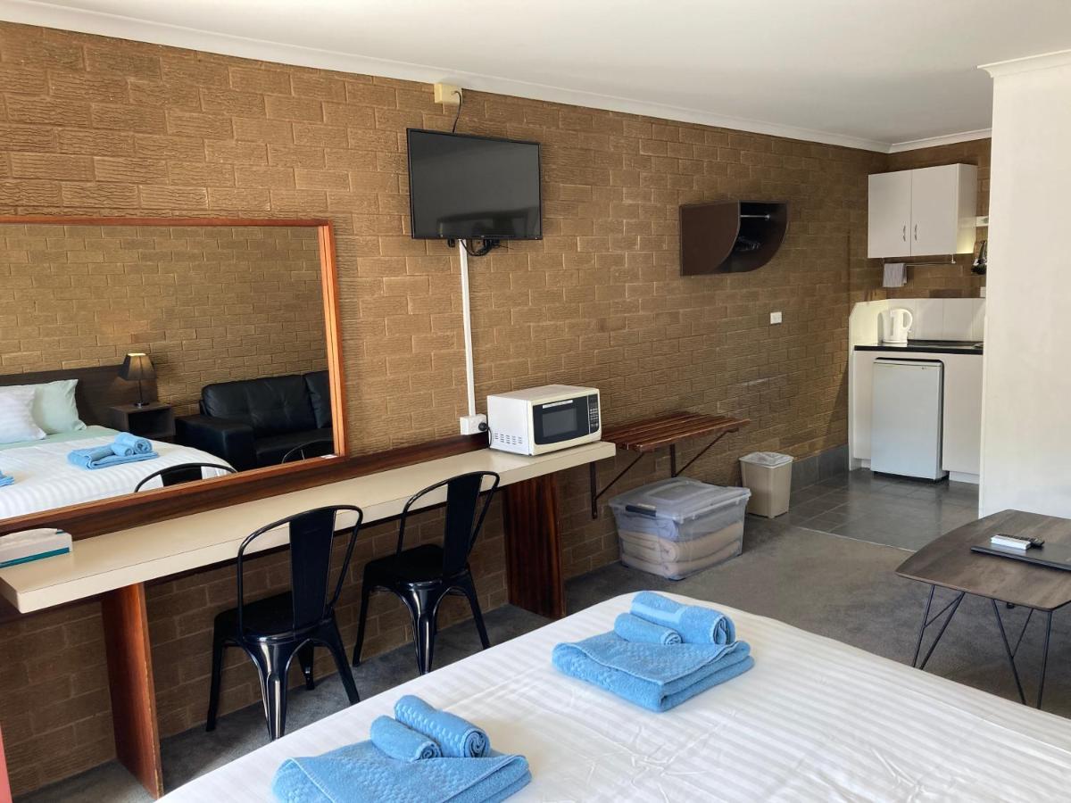 נאראנדרה Camellia Motel מראה חיצוני תמונה