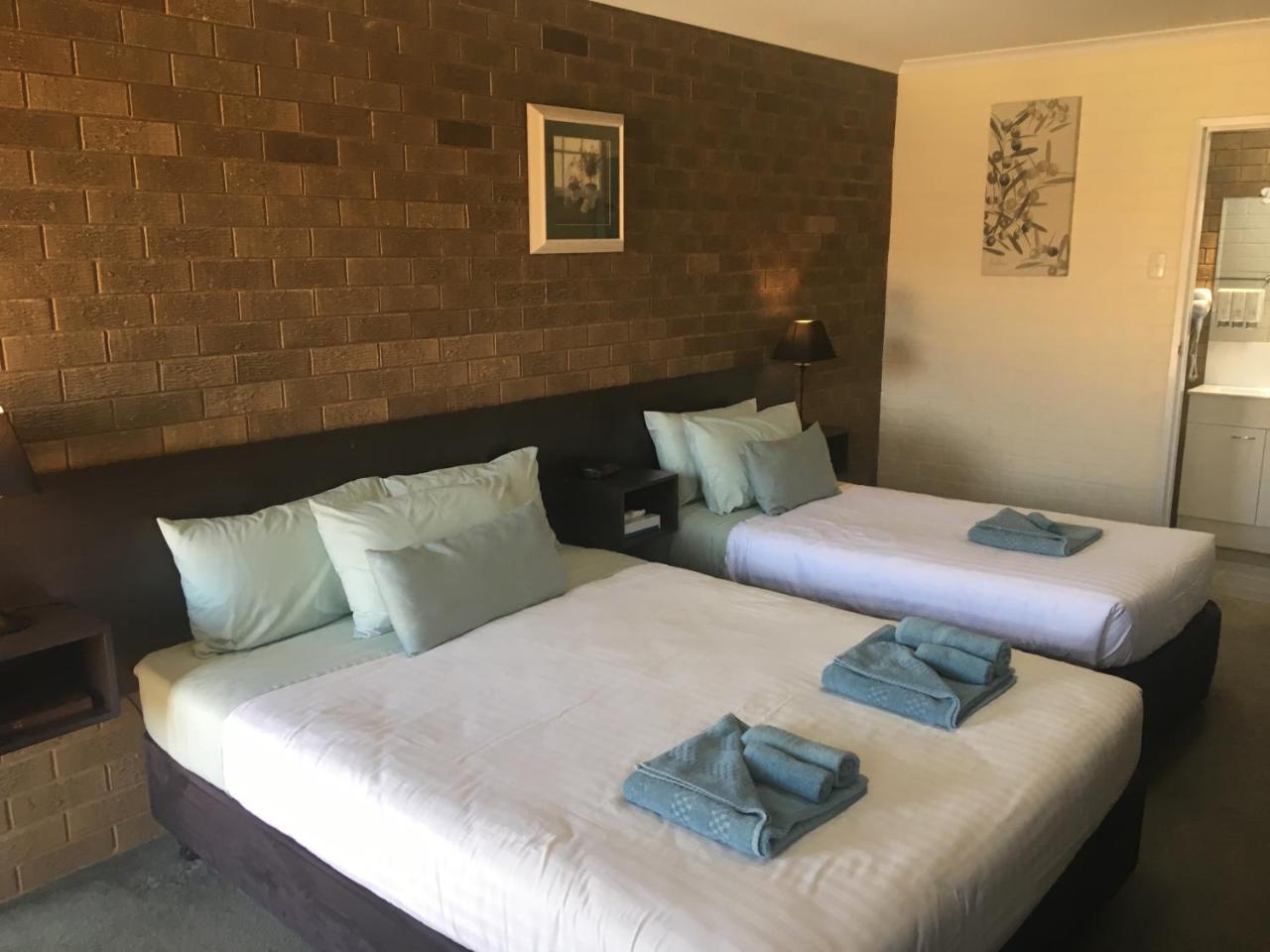 נאראנדרה Camellia Motel מראה חיצוני תמונה