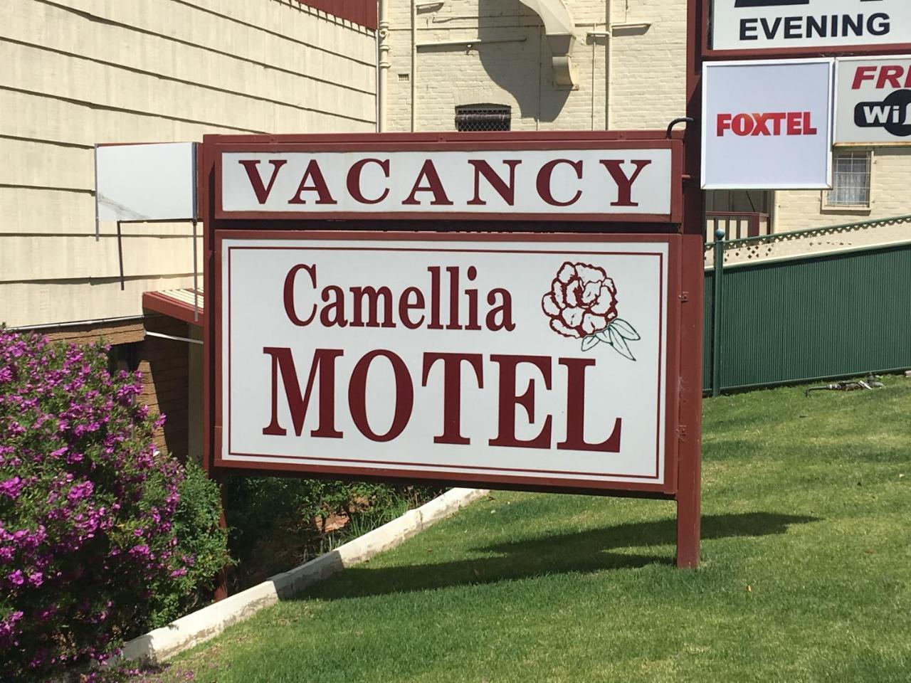 נאראנדרה Camellia Motel מראה חיצוני תמונה